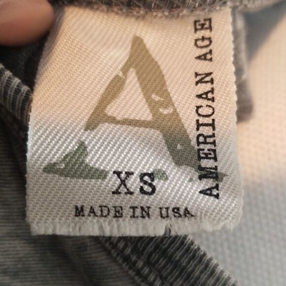 💸3/12$-  American Age, High Neck Racer Back Graphic Tank “Young & Free” - Picture 6 of 6